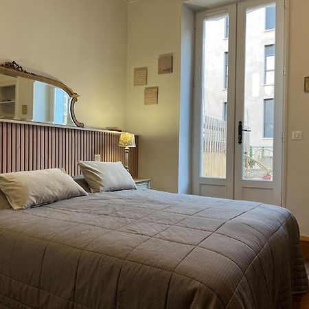 Coeur De Ville, Garage Prive Et Gratuit Avec Terrasse ! Cahors Exterior photo